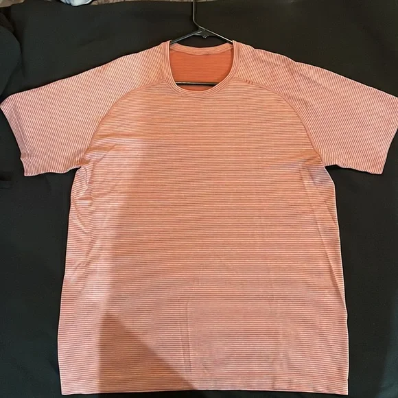 Lululemon Metal Vent Tech Short Sleeve - Picture 4 of 7